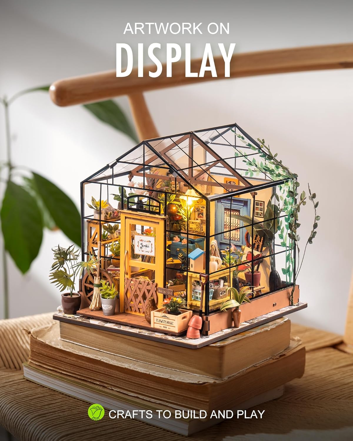Detailed miniature plants in Rolife Cathy's Flower House kit